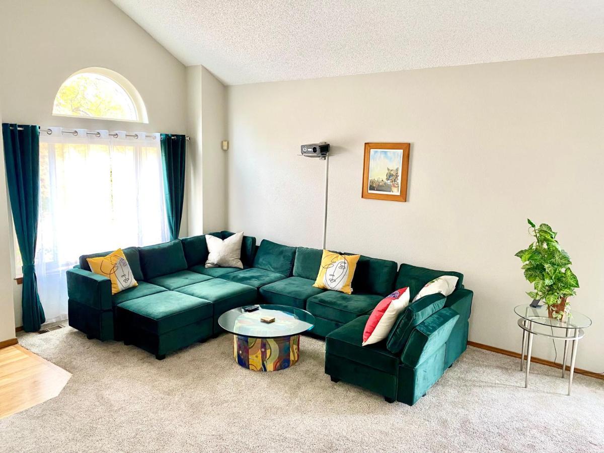 Artsy Home Close To Usafa With Fireplace And Patio Colorado Springs Exteriér fotografie