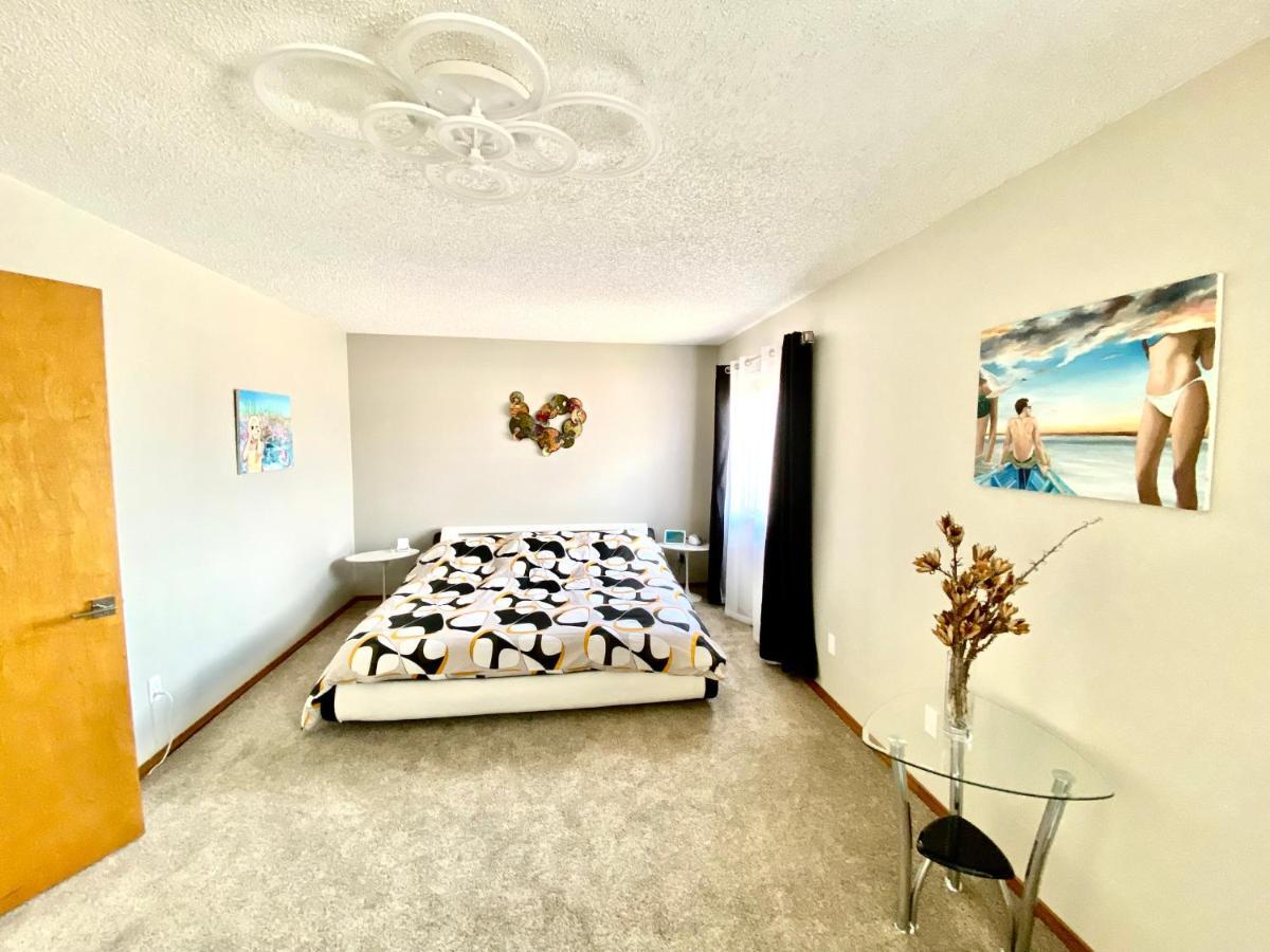 Artsy Home Close To Usafa With Fireplace And Patio Colorado Springs Exteriér fotografie